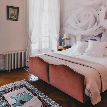 Bed & Breakfast Chateau Du Landin 4*