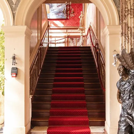 Chateau Du Landin فندق مبيت وإفطار Le Landin