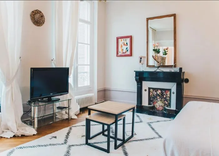 Chateau Du Landin 4*